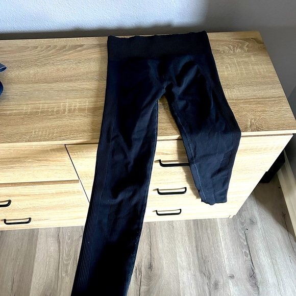 Navy Workout Set - Picture 2 of 2